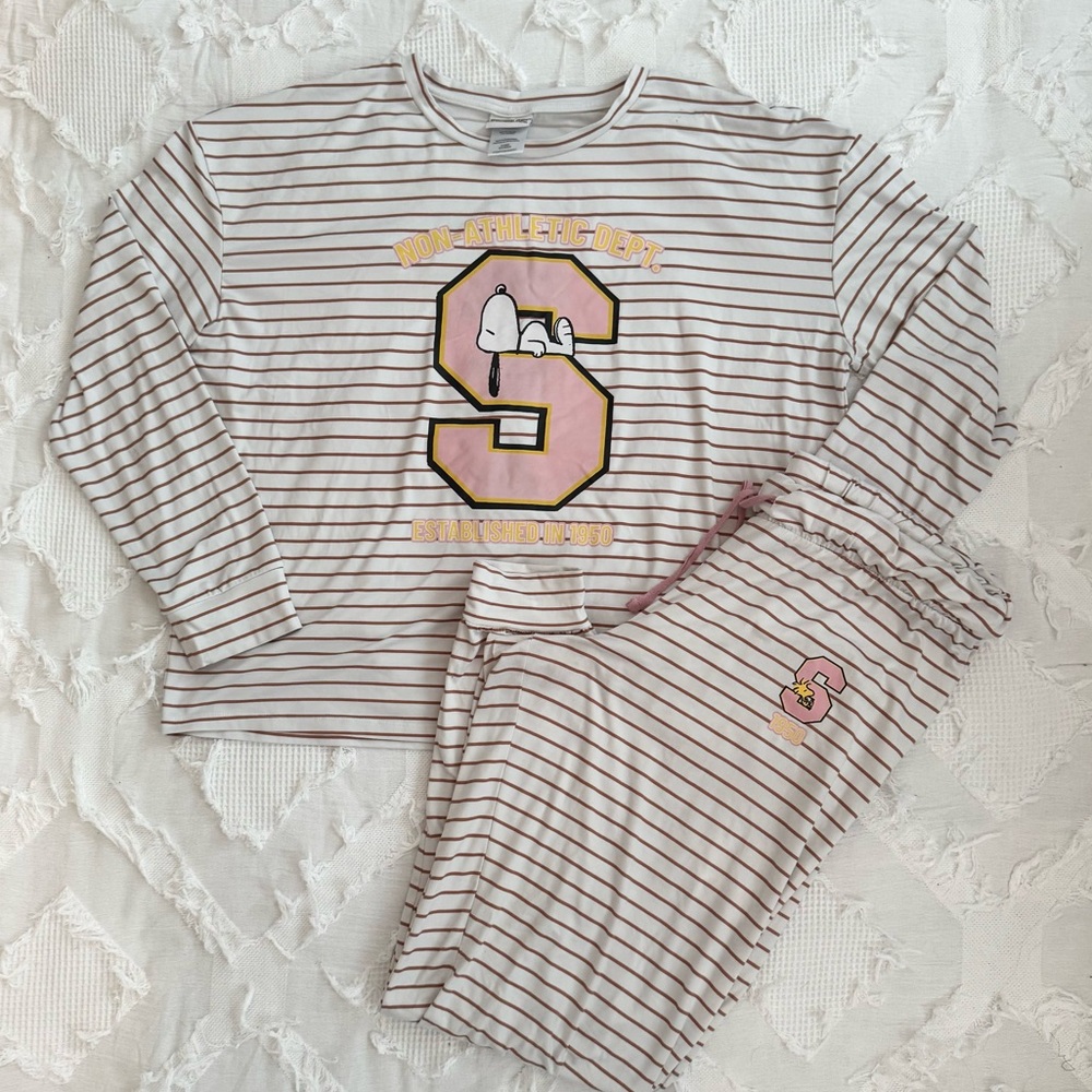 Women’s Long Sleeve Snoopy PJ set